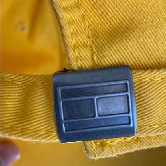 Yellow/Gold Men’s Tommy Hilfiger hat - Picture 3 of 5